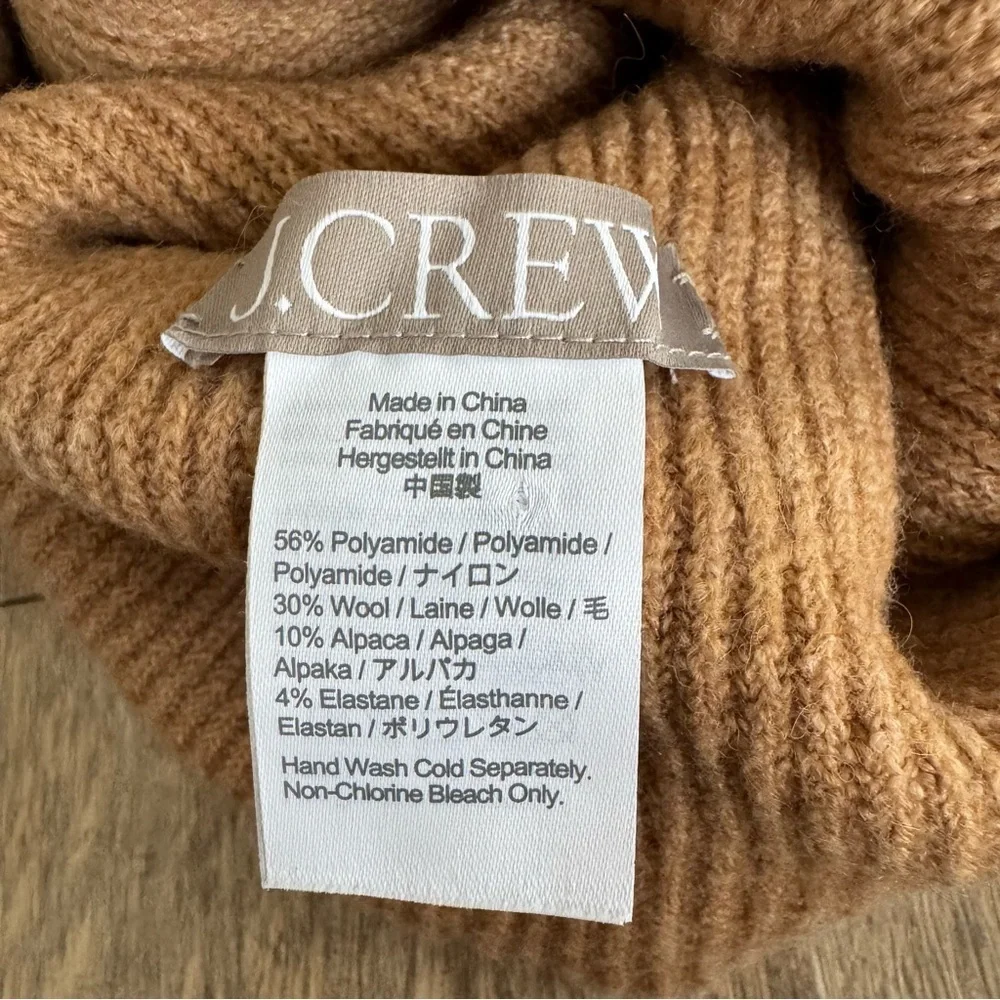 Like new! J. Crew Ribbed beanie in Supersoft Yarn - Tan